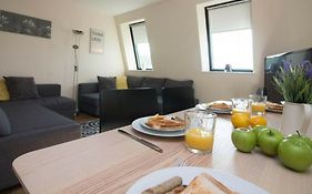 Stayzo Premiere Serviced Accommodation-17